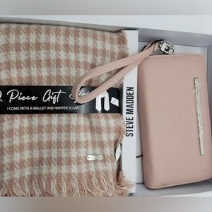Steve Madden Wallet and Scarf Gift Set